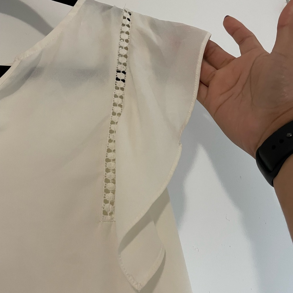 Alythea Ruffle Blouse - Picture 3 of 5